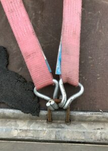 Zurrgurt mit zwei Haken in Öse